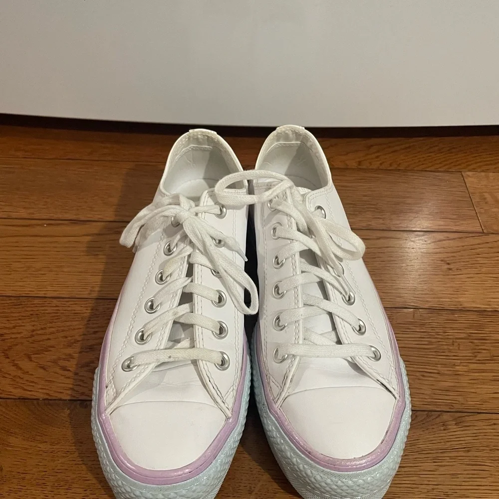 Converse Women's CTAS Lift OX sneaker Size 7.5 - Picture 8 of 9